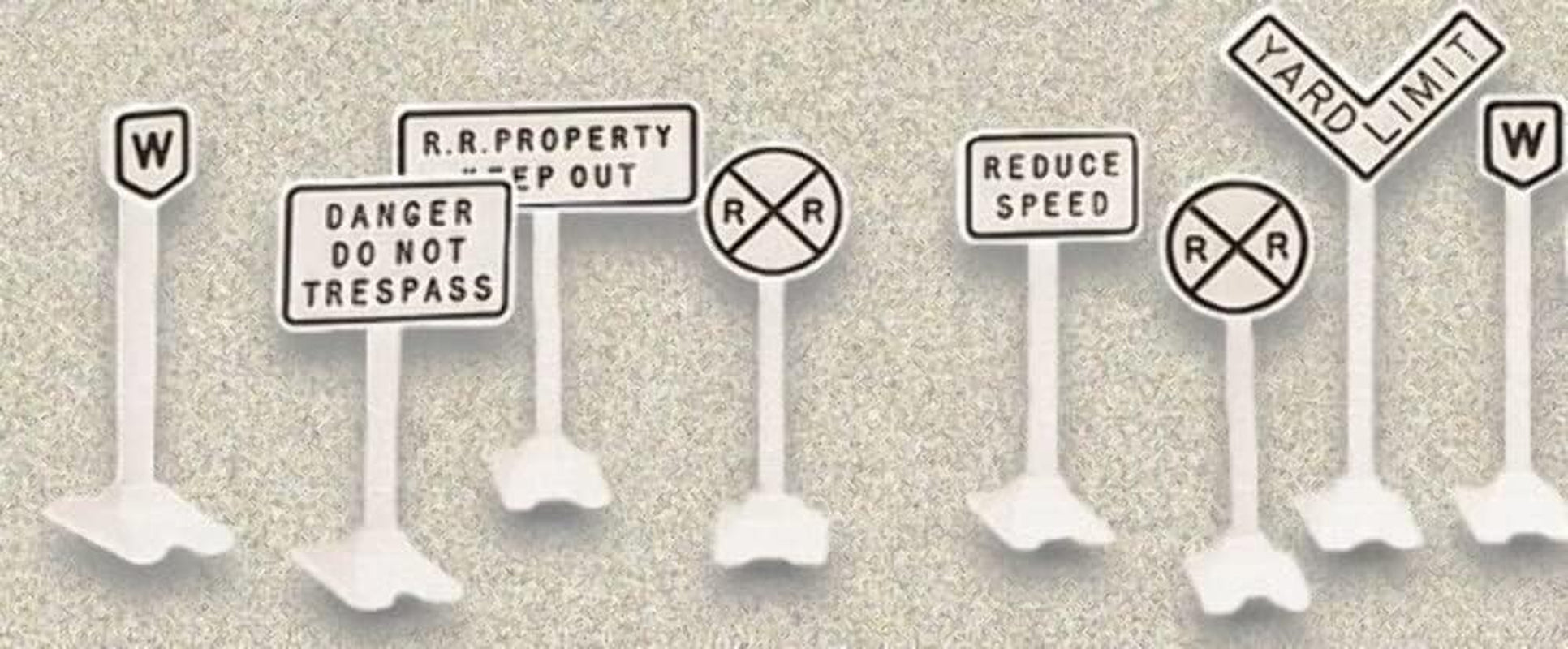 Lionel Classic Miniature Railroad Construction Signage Set - 14 Essential Pieces for Your Layout