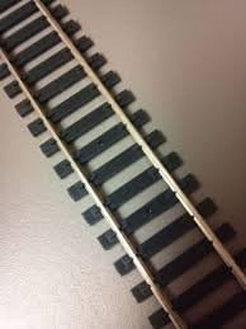 Flexible N scale super-flex track for model railroads