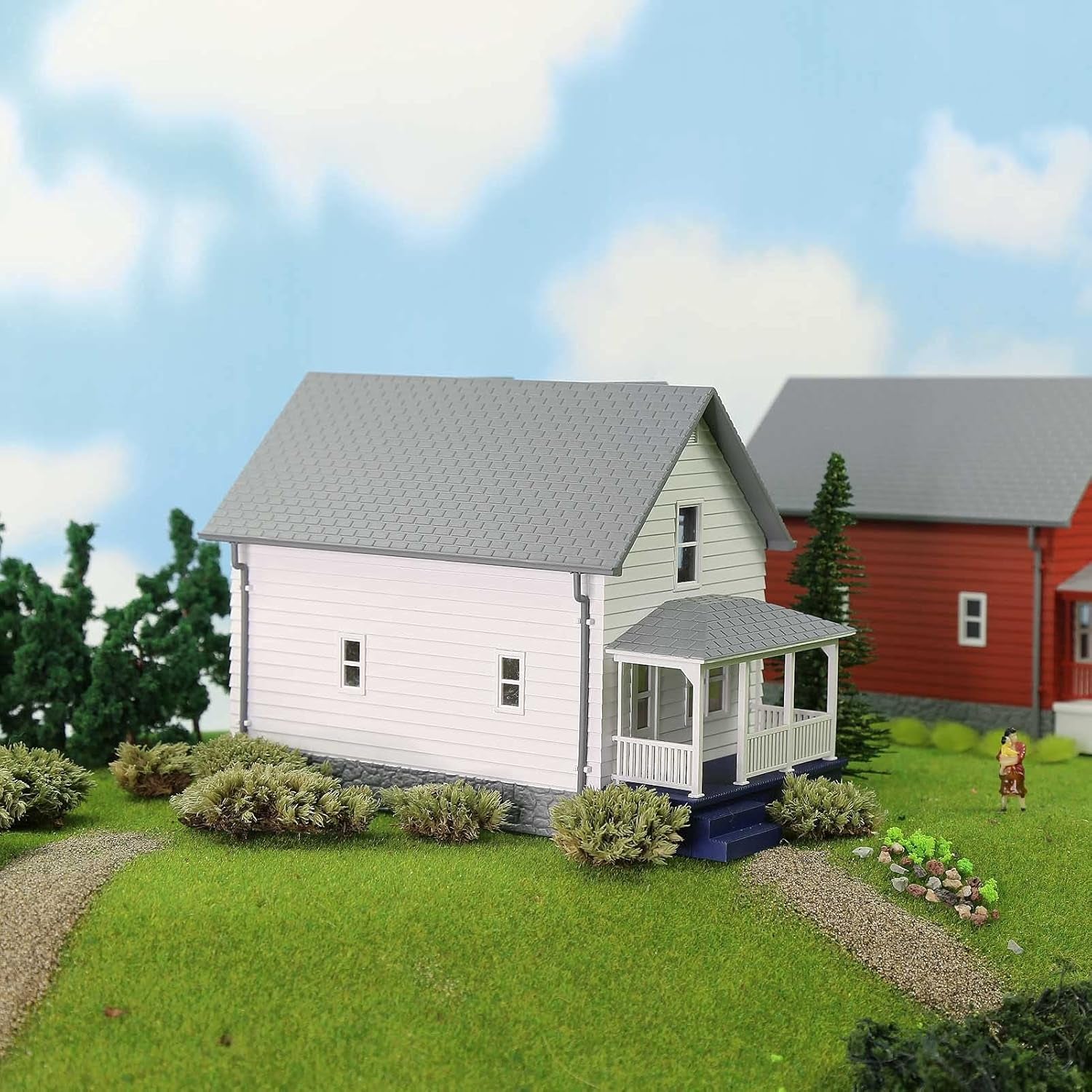 Pre-Assembled Contemporary N Scale Residential House Model for Train Layout Diorama - JZN01 (White)
