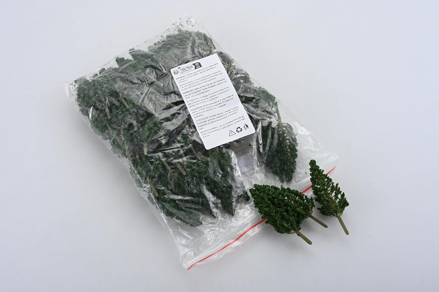 Yetaha 50-Piece River Diorama Model Trees Set, OO/HO Scale Pine and Cedar Trees for Woodland Scenery and Railroad Landscape Architecture