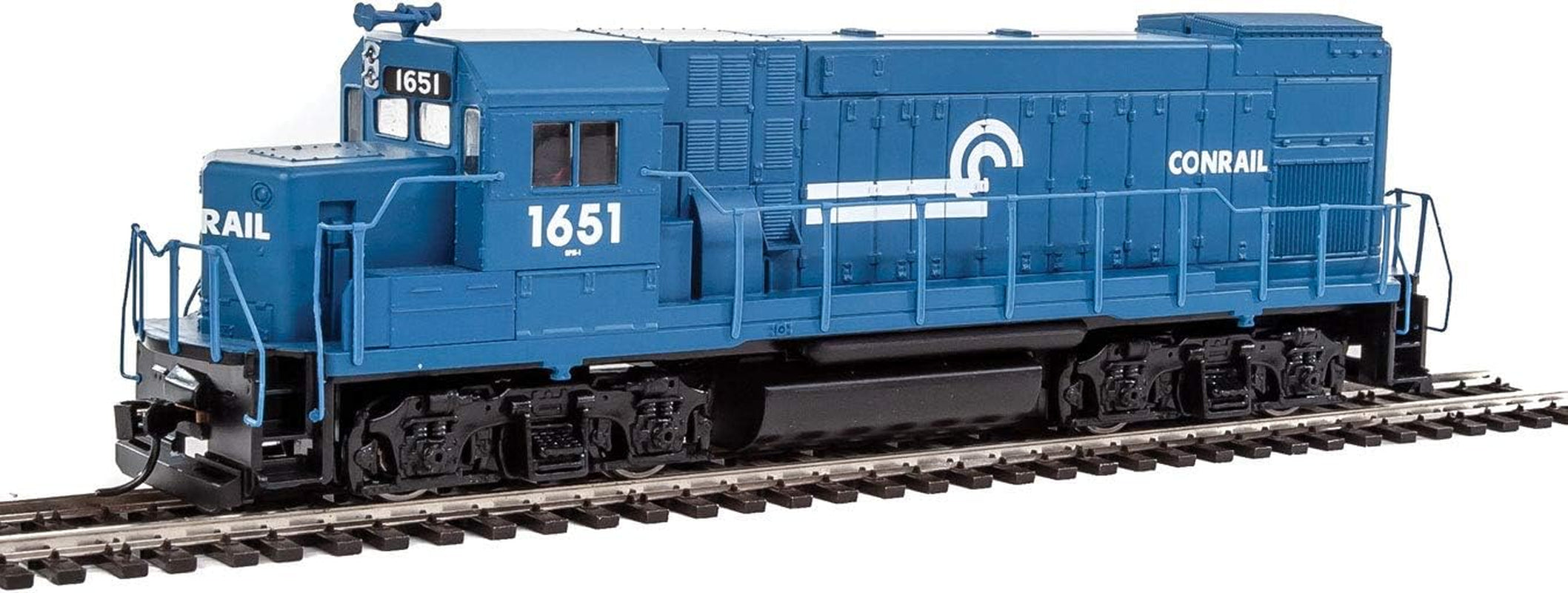 Walthers Trainline HO Scale EMD GP15-1 Model Locomotive - Standard DC - Canadian Pacific (Red, White)