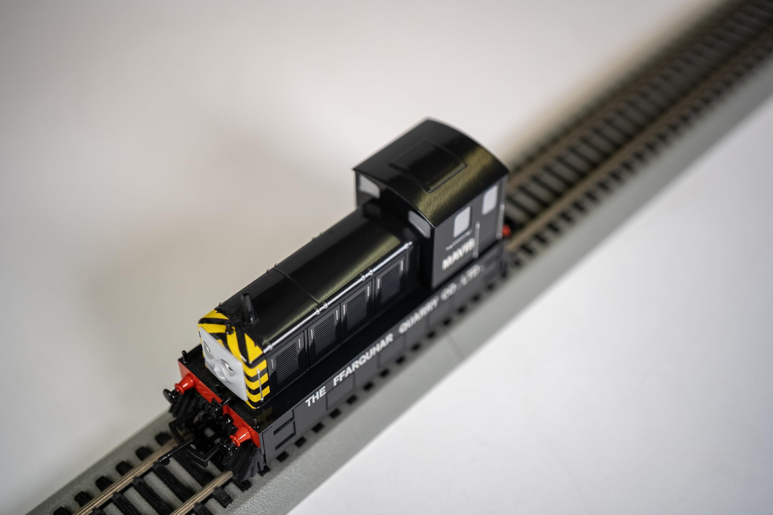 Bachmann Trains HO Scale Mavis W/ Moving Eyes Locomotive Train