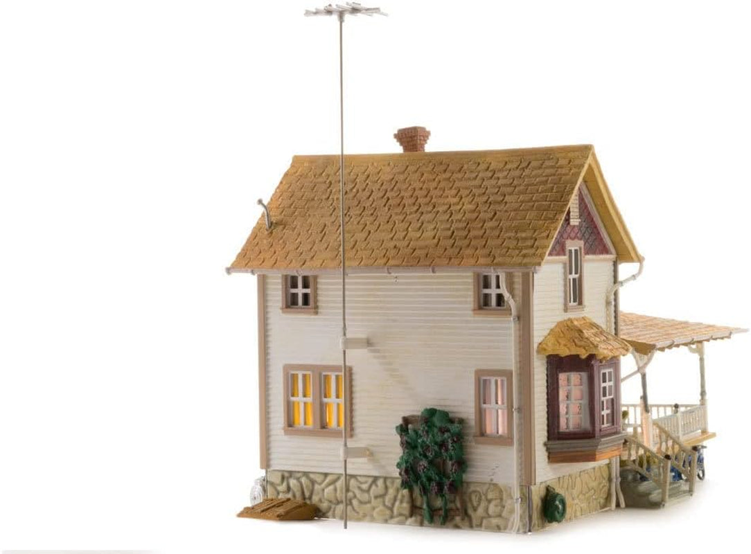 Woodland Scenics HO Scale Corner Porch House - Built and Ready Landmark Structure