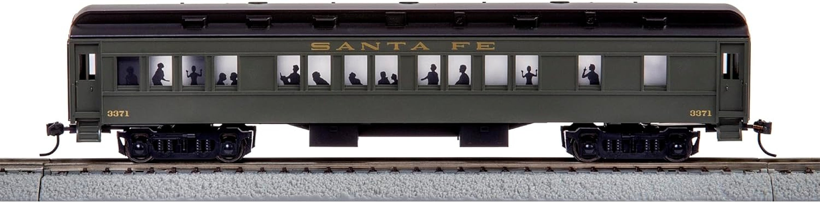 Lionel Santa Fe Cajon Flyer 2-8-4 HO Gauge Model Train Set with Bluetooth and Remote Control