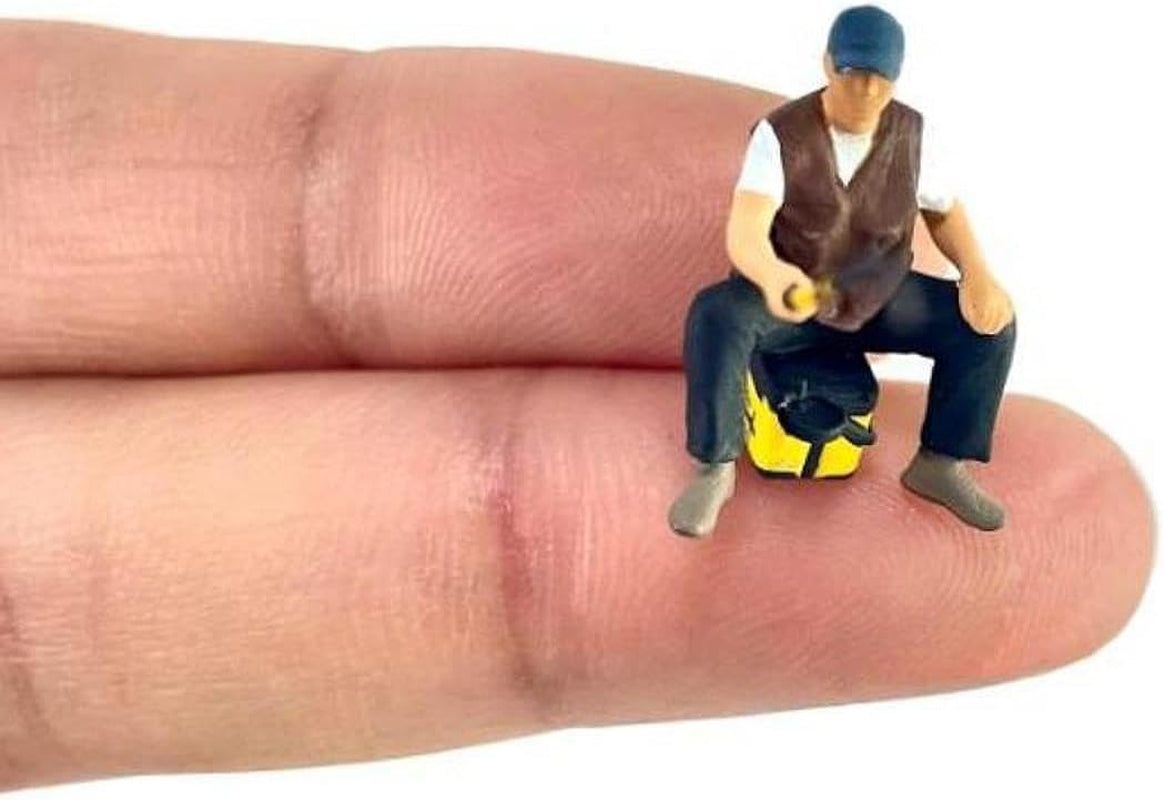 Set of 4 Miniature 1/64 Scale Fishing Figures for DIY Crafts and Photography Props in Scenic Landscapes