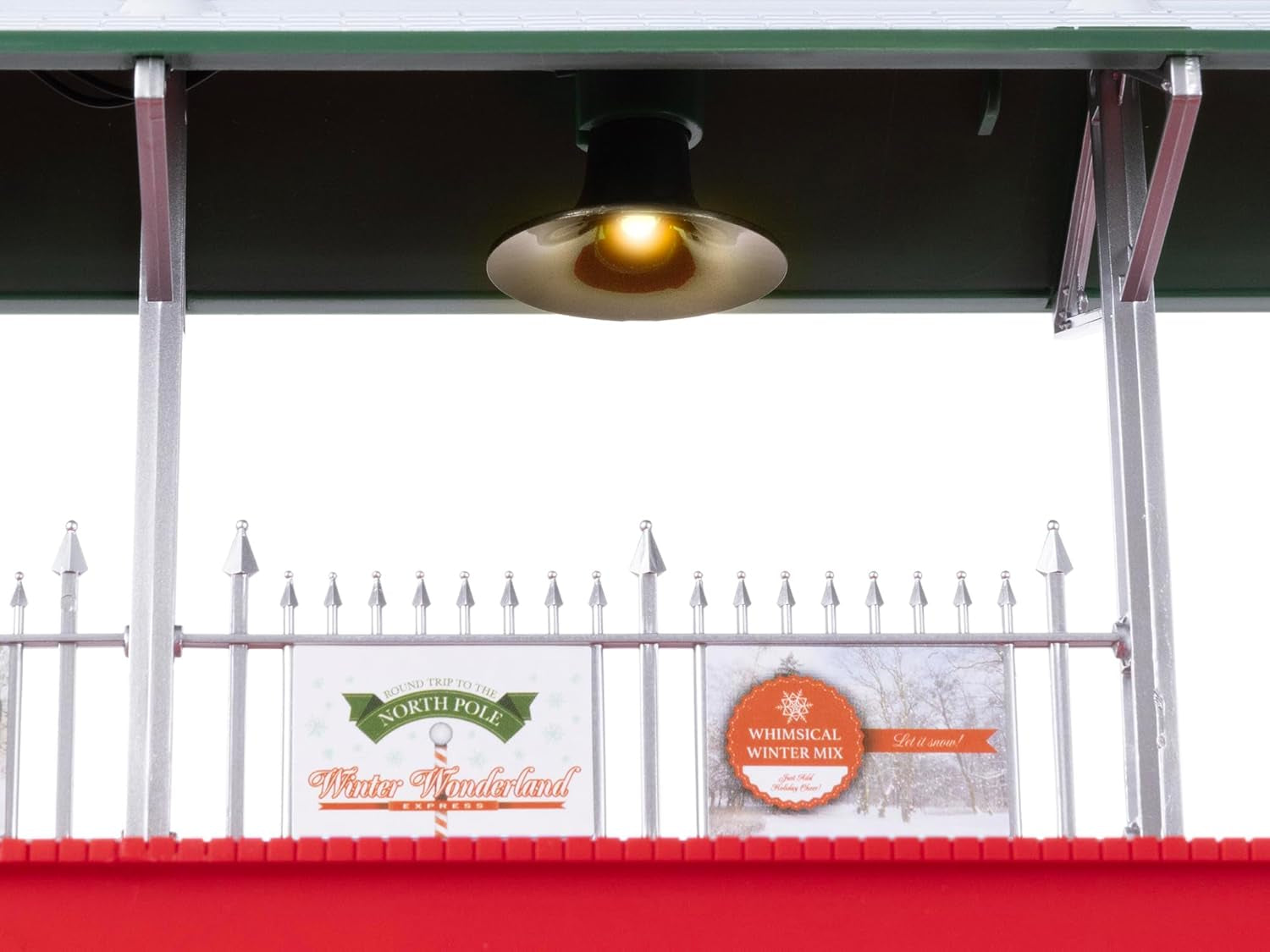 Trains - Winter Wonderland Plug-Expand-Play Station Platform, O Gauge