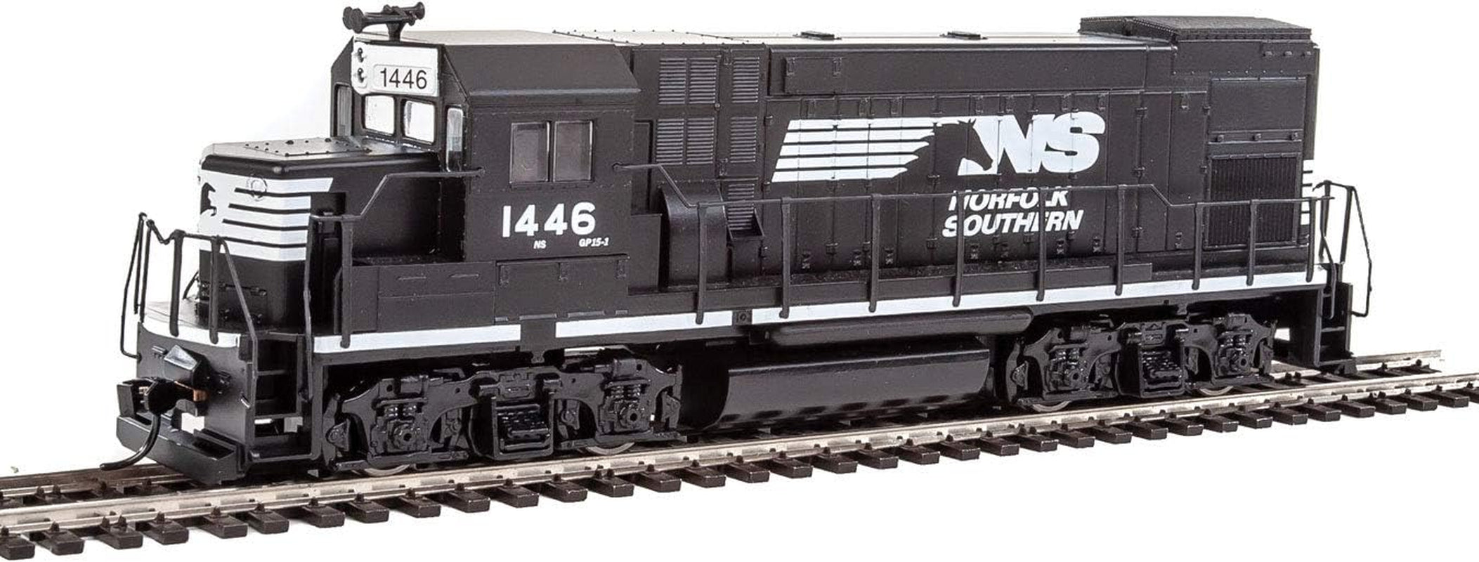 Walthers Trainline HO Scale EMD GP15-1 Model Locomotive - Standard DC - Canadian Pacific (Red, White)