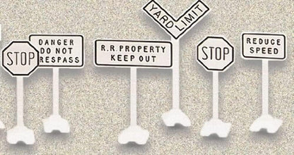 Lionel Classic Miniature Railroad Construction Signage Set - 14 Essential Pieces for Your Layout