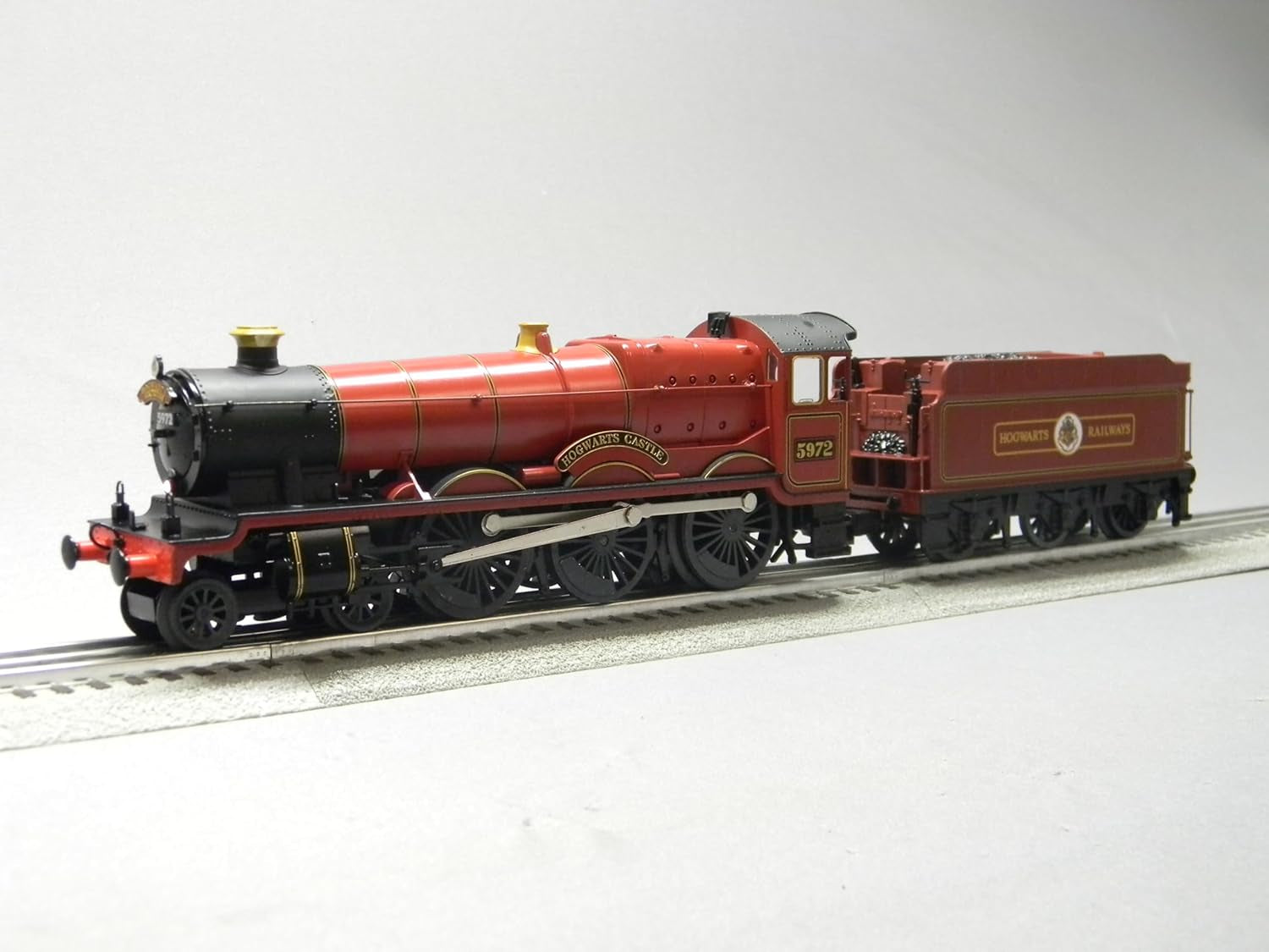 Lionel Hogwarts Express LC 5.0 Steam Locomotive Engine O Gauge Model 2123140-E