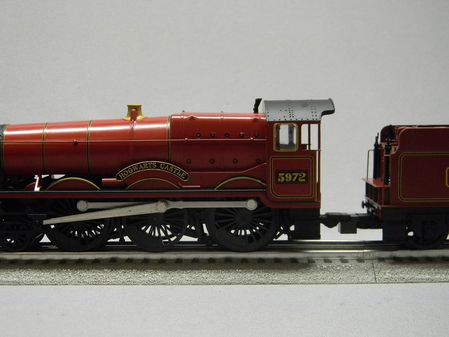 Lionel Hogwarts Express LC 5.0 Steam Locomotive Engine O Gauge Model 2123140-E
