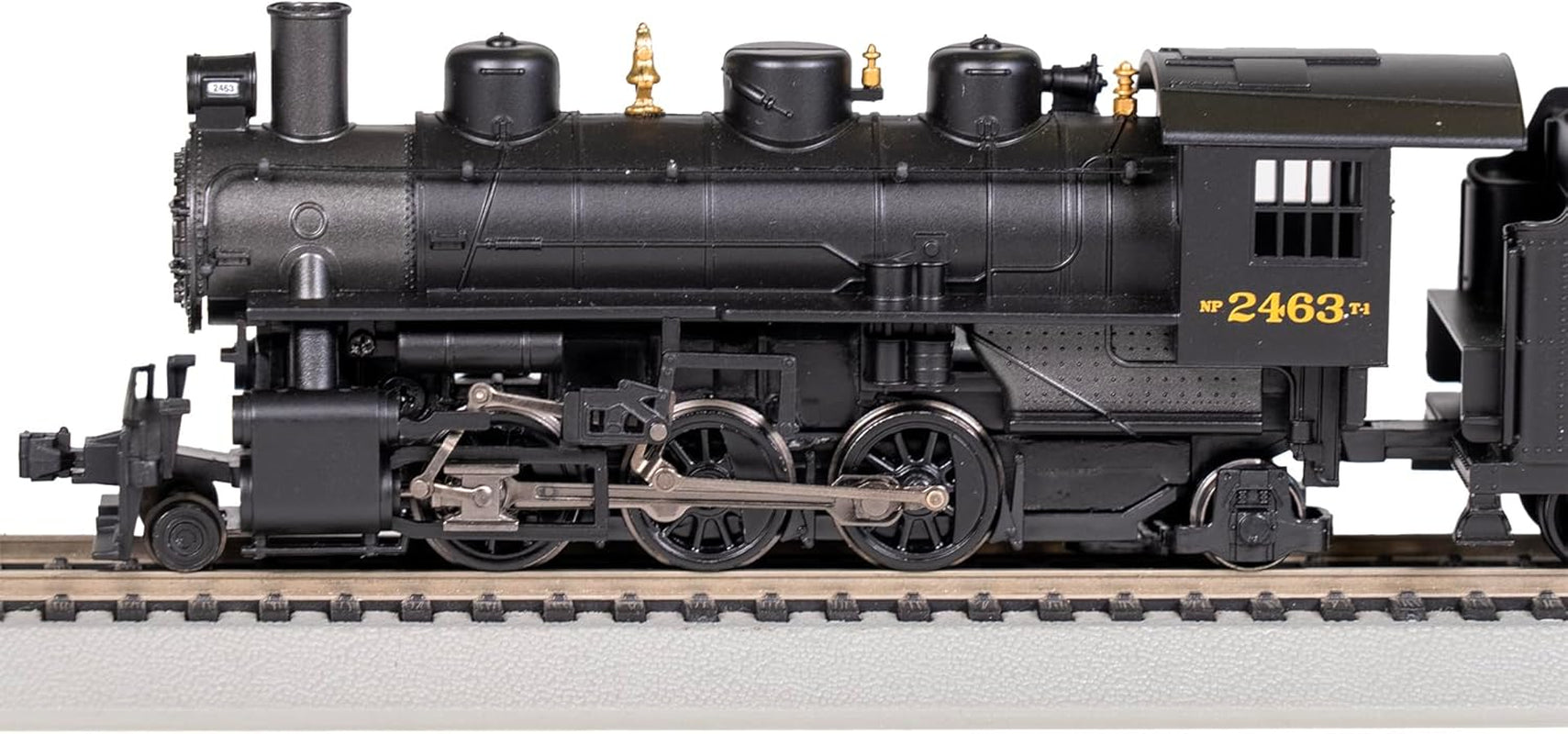 Bachmann Trains Prairie 2-6-2 Locomotive with Smoke and Tender - Northern Pacific #2463 - HO Scale