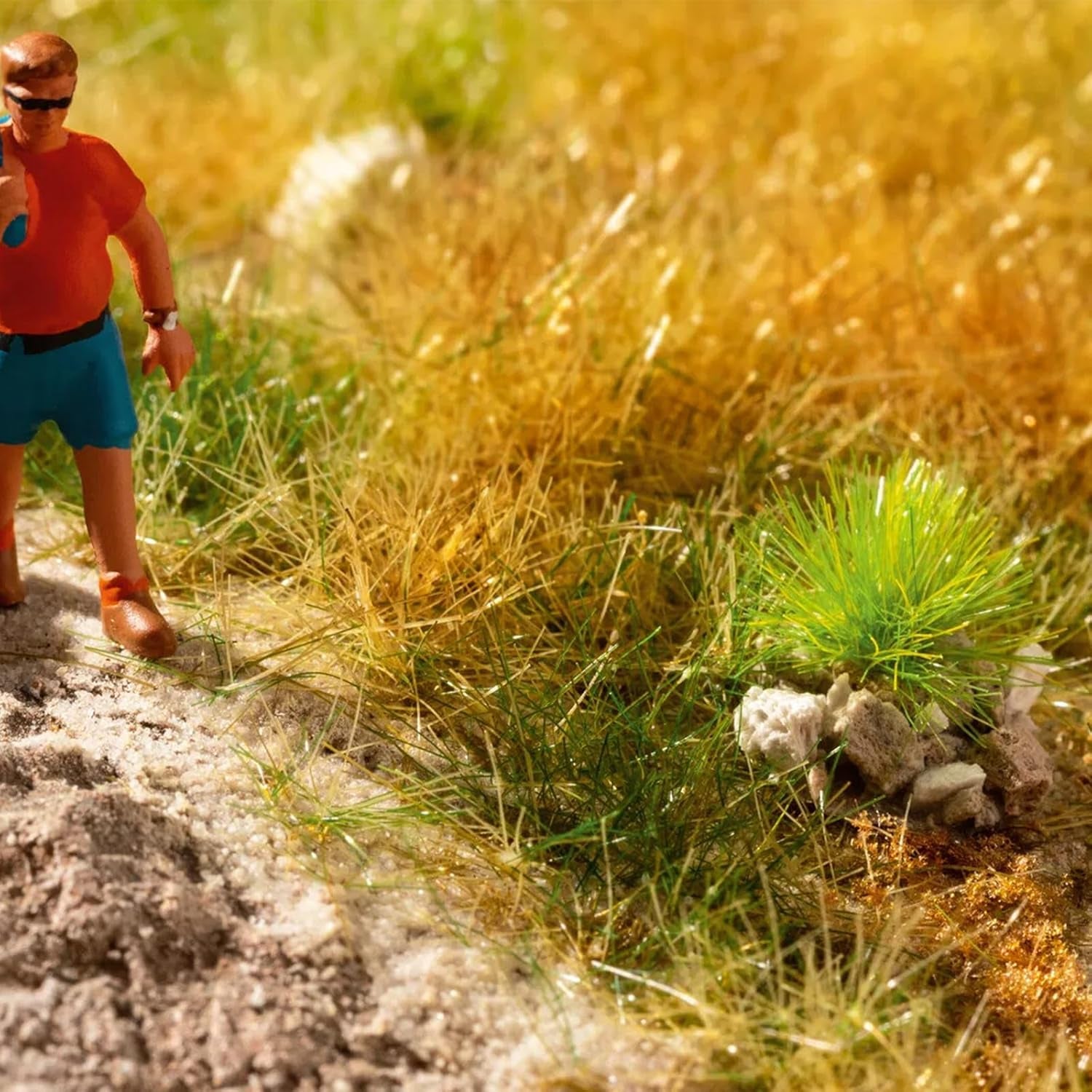 Warmtree 20-Piece Static Grass Bushy Tufts Lowland Shrubs Model Kit for Train Landscape and Military Terrain (Autumn Brown)