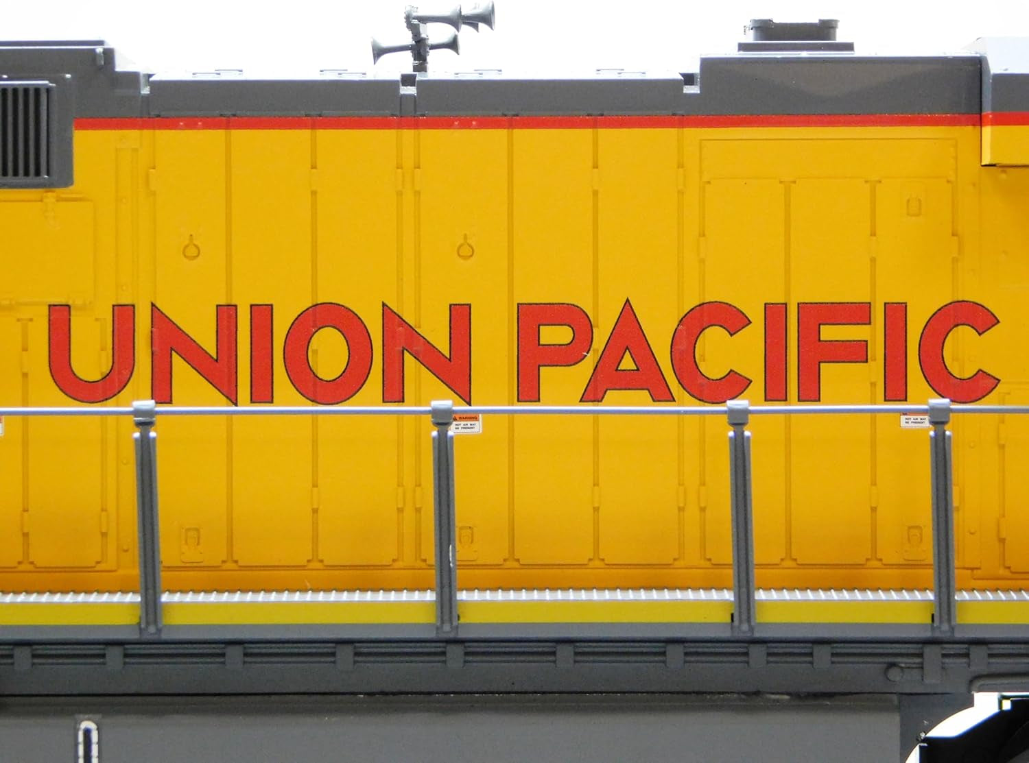 Lionel BTO Union Pacific Legacy ES44 Diesel Locomotive #5283 O Gauge Model 2433462