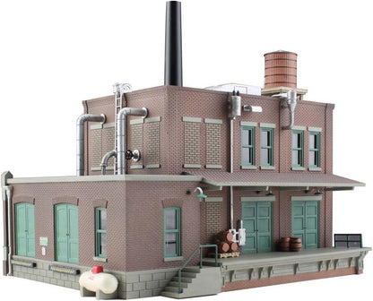Woodland Scenics HO Scale Clyde & Dale's Barrel Factory Model