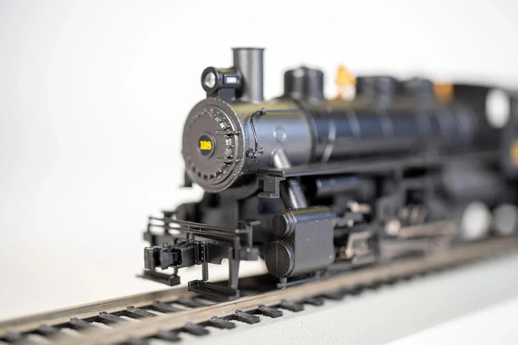 Bachmann USRA 0-6-0 HO scale model train locomotive with smoke and slope tender, Chesapeake & Ohio® 
