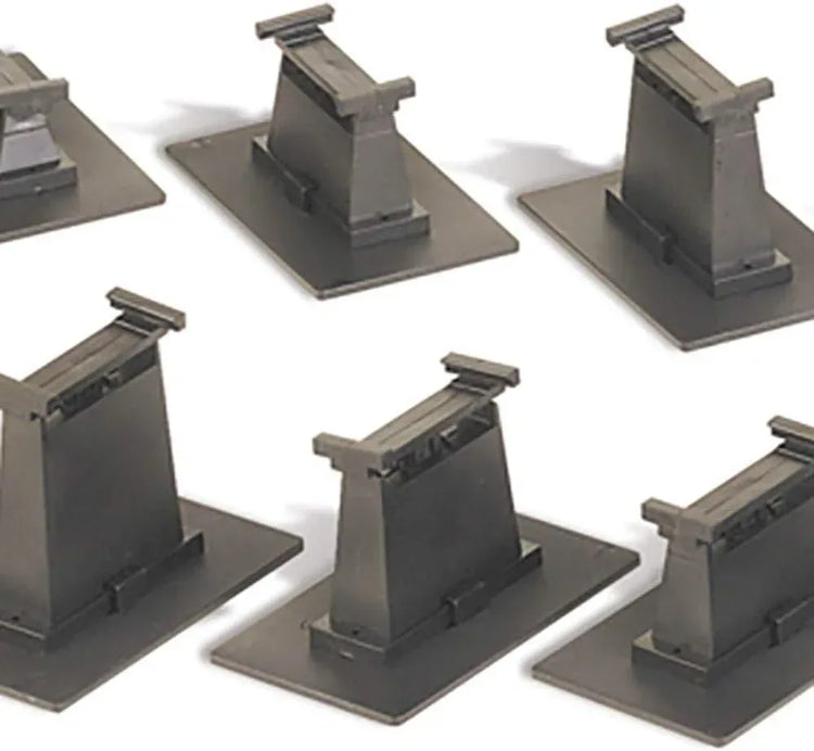 HO scale Bachmann Trains 14-piece E-Z Track graduated pier set with detailed track components and realistic scenery features.