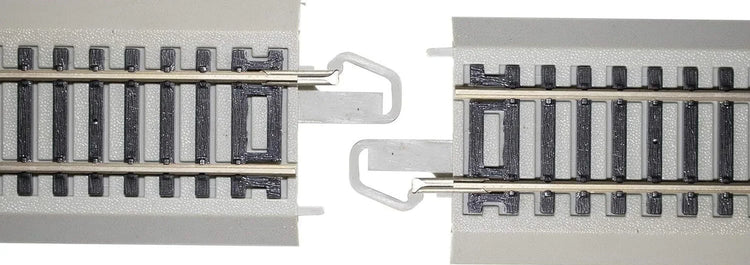 Bachmann Trains E-Z Track 18-inch radius curved track set with four nickel silver rails and gray roadbed for HO scale model train layout.