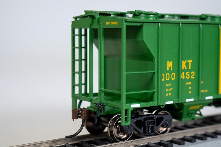 HO scale MKT Trains PS-2 Two Bay Covered Hopper model in late version, detailed HO scale freight car with realistic paint and markings.