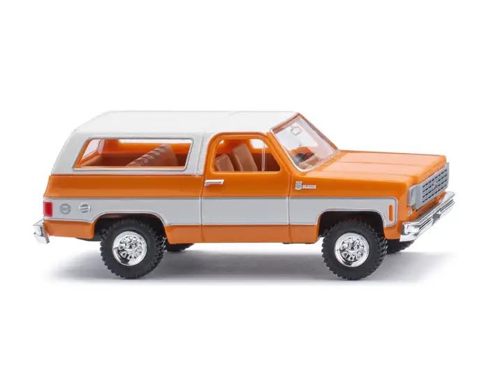Wiking 11101 HO Chevrolet K5 Blazer - yellow - orange - BYMRR Train Store