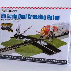 Bachmann Trains E-Z Track Crossing Gate - HO Scale Medium Size