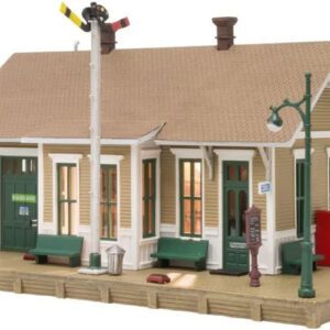 HO Scale Danbury Depot Model by Woodland Scenics (WOOBR5023)