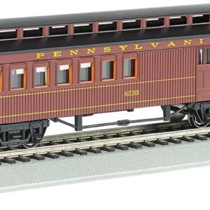 Bachmann Industries HO Scale Old-Time Combine Car with Round-End Clerestory Roof for Model Train Collections