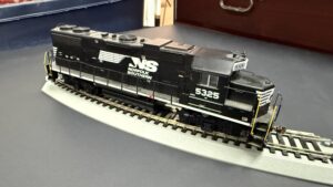 NS HO Locomotive-pre-owned